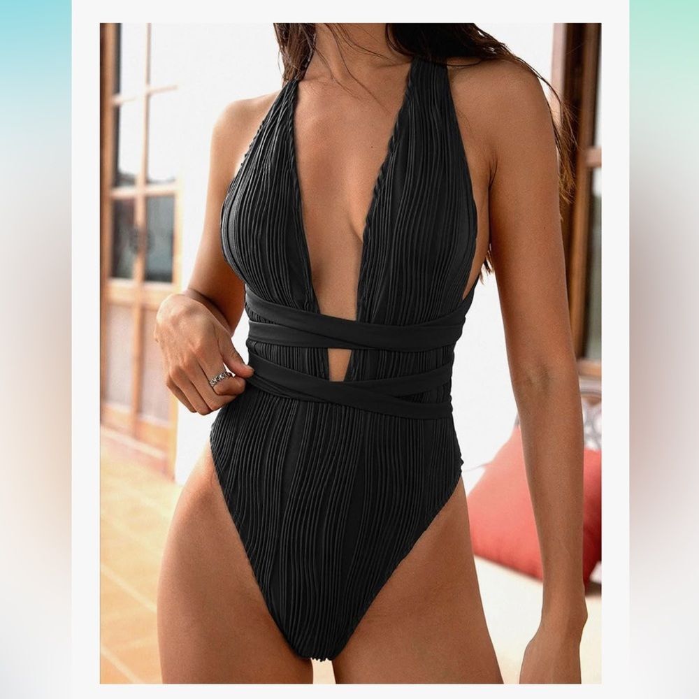 ZAFUL Black Plunging Neck Textured Open Back Strappy One-piece Swimsuit Sz L